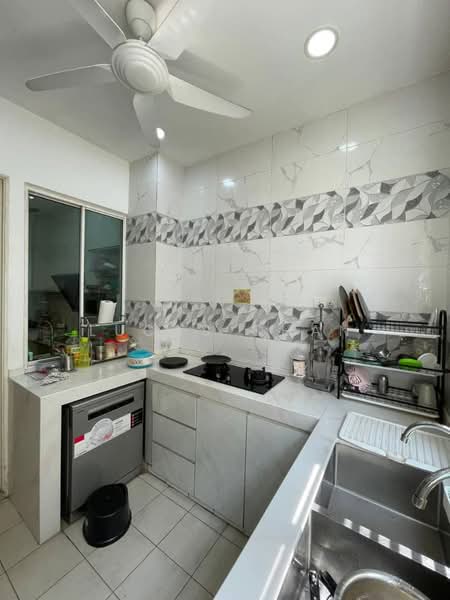 Condominium for Sale at 8 Petaling - Lucas Chan - Kitchen - PropertyGuru.com.my