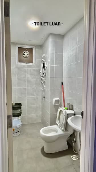 Condominium for Rent at i-Santorini - Landy Bong - PropertyGuru.com.my