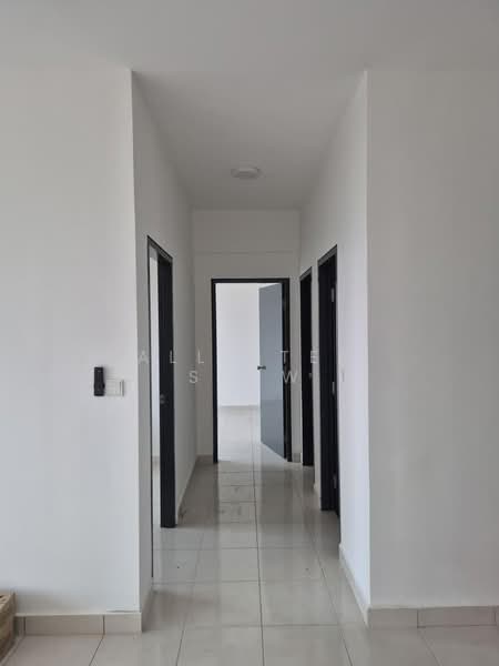 Apartment for Rent at Adenia - Allister Seow - Corridor - PropertyGuru.com.my
