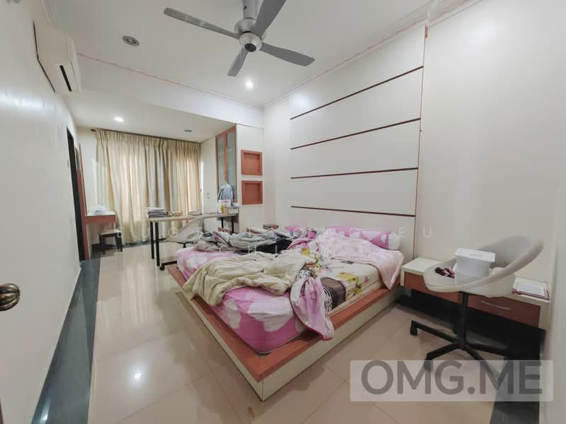 Rumah Berkembar untuk Dijual di Banting (Selangor) - Eugene Ong Eu chieh - Bedroom - PropertyGuru.com.my