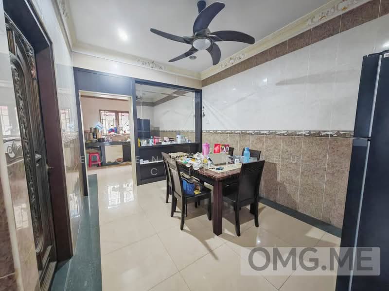 Rumah Berkembar untuk Dijual di Banting (Selangor) - Eugene Ong Eu chieh - Dining Room - PropertyGuru.com.my