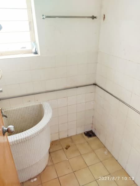 Rumah Berkembar untuk Dijual di Pulau Tikus (Penang) - Rainny Wong - Bathroom - PropertyGuru.com.my