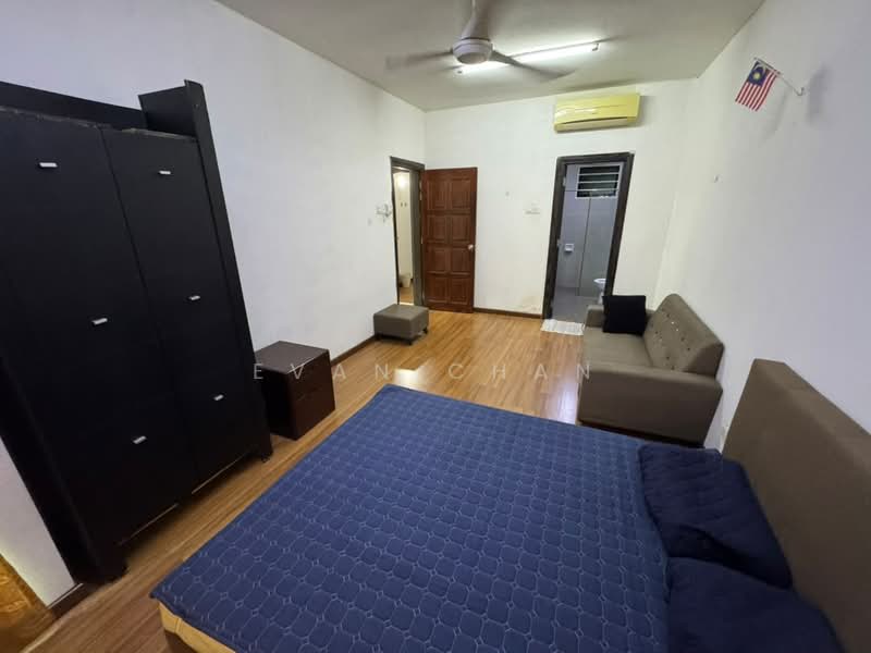 Servis Apartment untuk Disewa di Saville Residence - Evan Chan - Bedroom - PropertyGuru.com.my