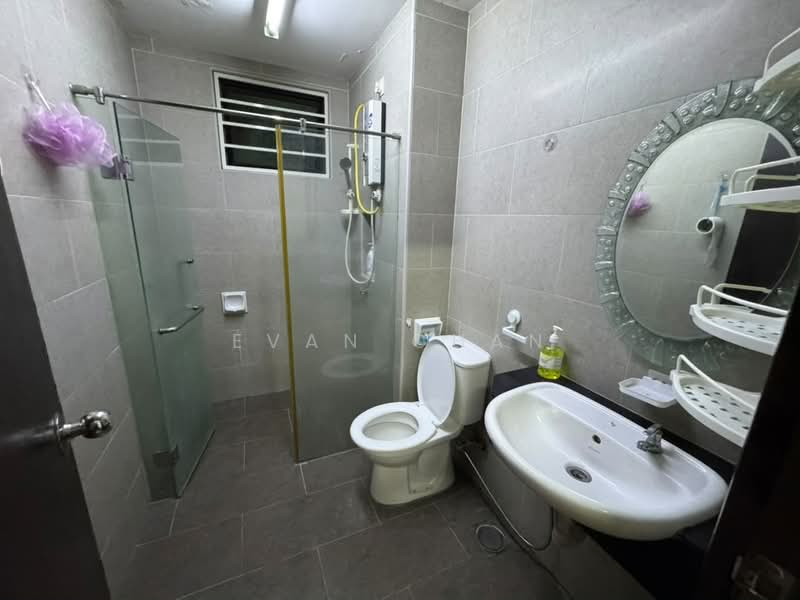 Servis Apartment untuk Disewa di Saville Residence - Evan Chan - Bathroom - PropertyGuru.com.my