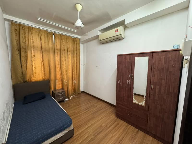 Servis Apartment untuk Disewa di Saville Residence - Evan Chan - Bedroom - PropertyGuru.com.my