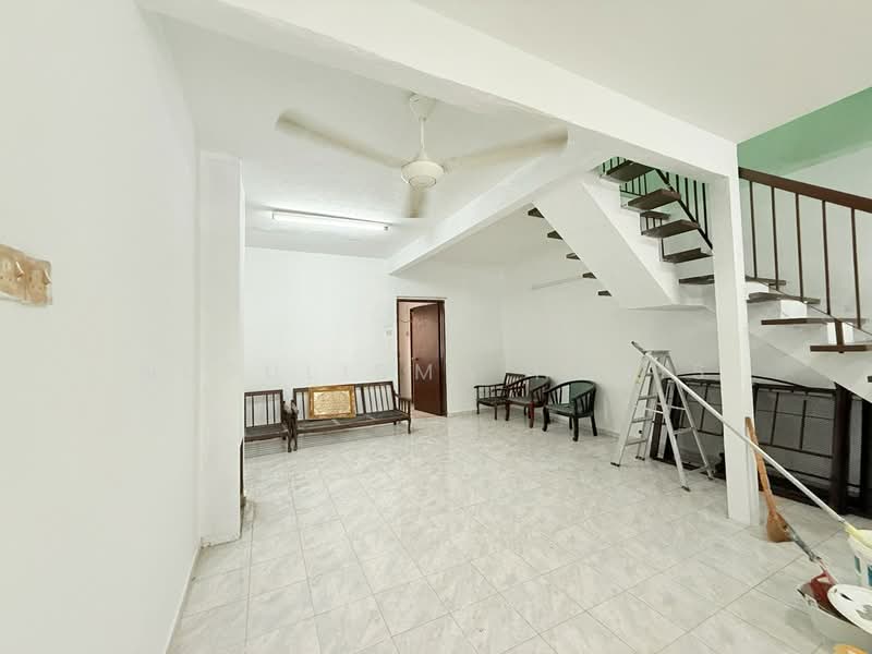 2-storey Terraced House for Sale in Taman Desa Damai (Bukit Mertajam) - NURULISMA HANIS - Living Room - PropertyGuru.com.my