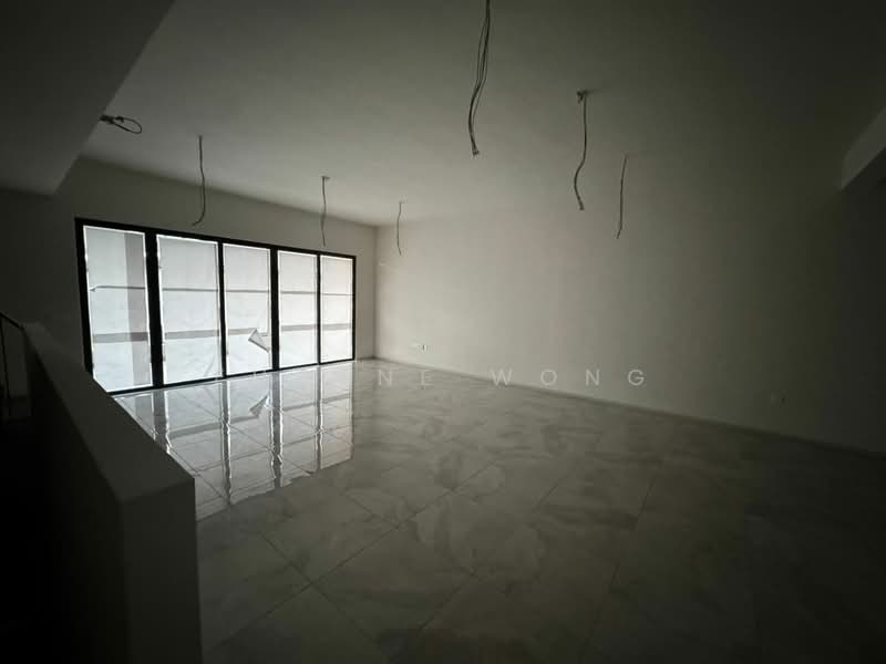 Rumah Teres 3 Tingkat untuk Dijual di Taman Bukit Serdang (Seri Kembangan) - Eugene Wong - Interior - PropertyGuru.com.my