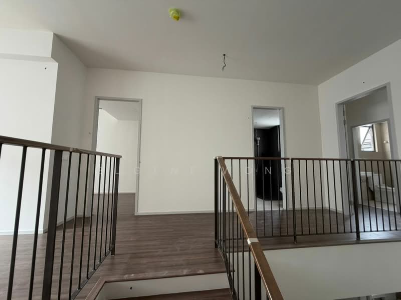 Rumah Teres 3 Tingkat untuk Dijual di Taman Bukit Serdang (Seri Kembangan) - Eugene Wong - Interior - PropertyGuru.com.my
