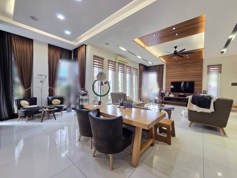 Rumah Berkembar untuk Dijual di Wira Heights (Bandar Sungai Long) - Aivan Ng - Living Room - PropertyGuru.com.my
