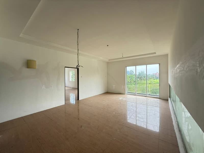 Semi-Detached House for Sale in Taman Bercham Tropicana (Ipoh) - Ainsley Thong - Living Room - PropertyGuru.com.my