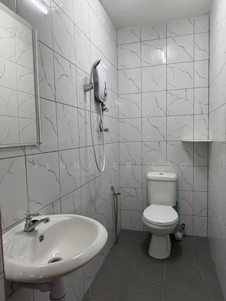 1.5-storey Terraced House for Rent in Taman Subang Ss3 (Petaling Jaya) - Jennifer Soo - Bathroom - PropertyGuru.com.my