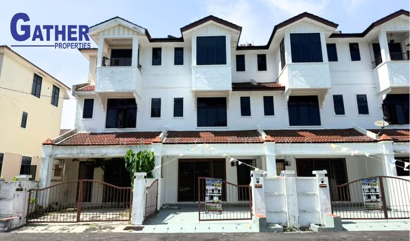 2.5-storey Terraced House for Sale in Taman Kledang Emas (Ipoh) - Ainsley Thong - Exterior - PropertyGuru.com.my