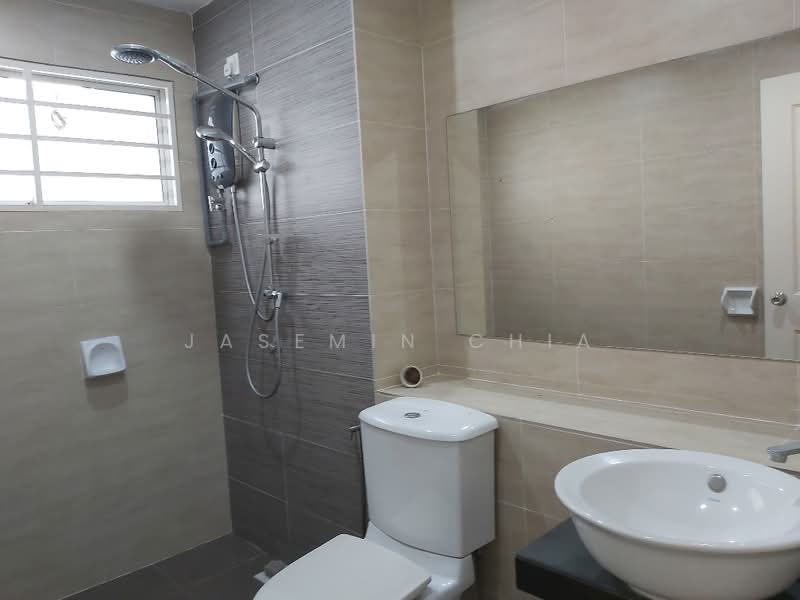 3-storey Terraced House for Sale in Fadasons Villa (Batu) - Jasemin Chia - Bathroom - PropertyGuru.com.my
