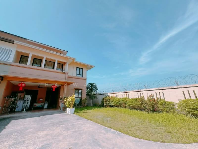 Semi-Detached House for Sale in Bandar Kinrara (Selangor) - Hazwan Hilmi - Exterior - PropertyGuru.com.my