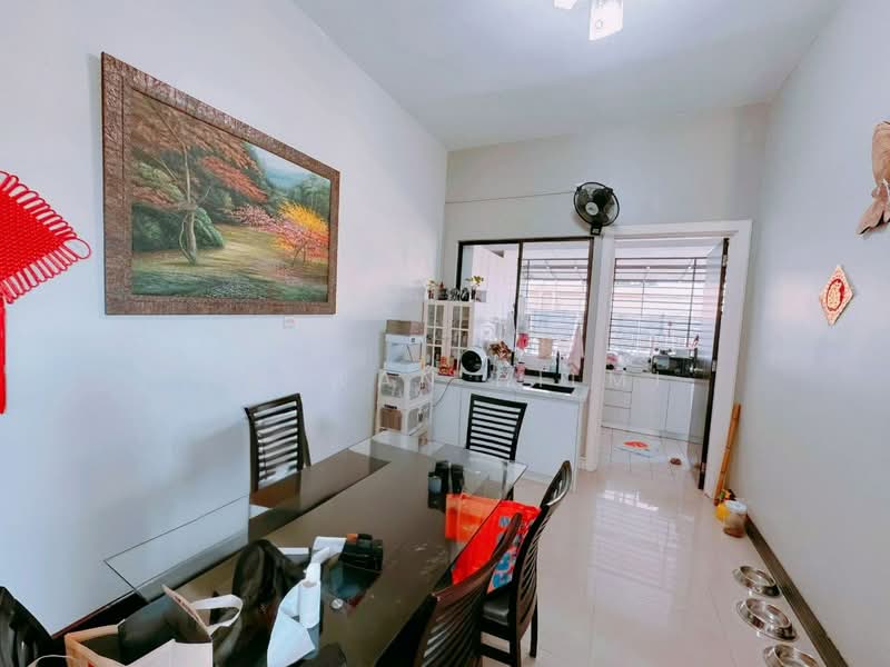 Semi-Detached House for Sale in Bandar Kinrara (Selangor) - Hazwan Hilmi - Dining Room - PropertyGuru.com.my