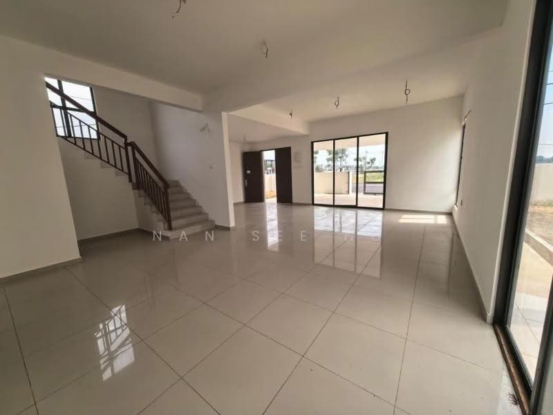 Bungalow House for Sale in Tasek Gelugor (Penang) - Nan See Ng - Living Room - PropertyGuru.com.my