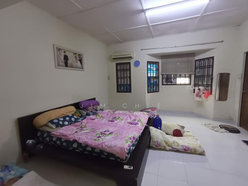 2-storey Terraced House for Sale in Bandar Indahpura (Kulai) - Jim Chee - Bedroom - PropertyGuru.com.my