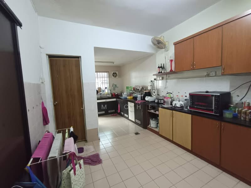Rumah Teres 2-Tingkat untuk Dijual di Bandar Indahpura (Kulai) - Jim Chee - Kitchen - PropertyGuru.com.my