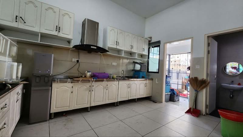 2-storey Terraced House for Sale in Alam Impian (Shah Alam) - Hazwan Hilmi - Kitchen - PropertyGuru.com.my