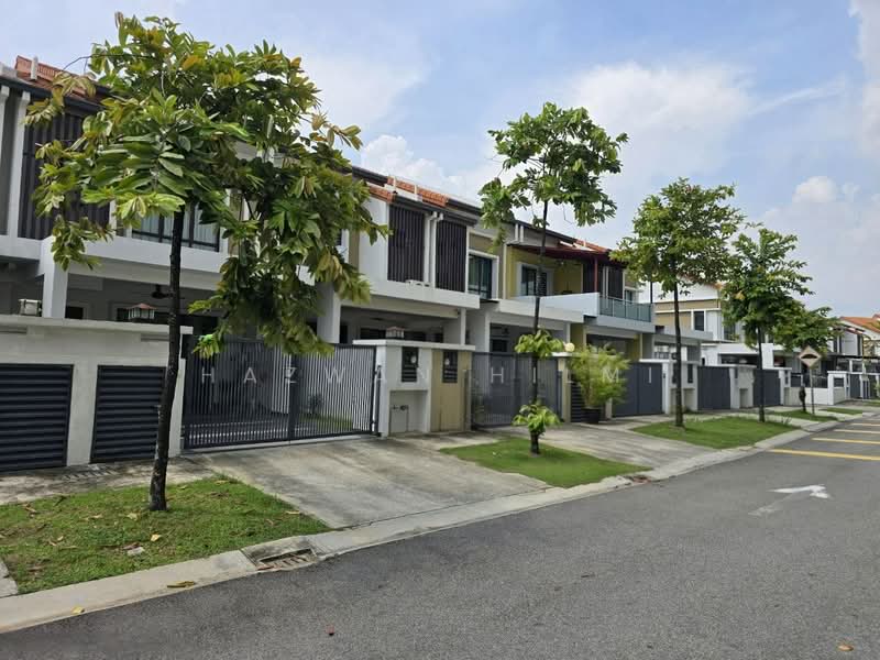 2-storey Terraced House for Sale in Alam Impian (Shah Alam) - Hazwan Hilmi - Exterior - PropertyGuru.com.my