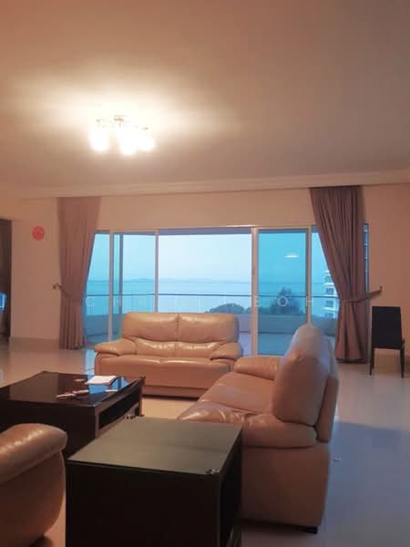 Kondominium untuk Dijual di The Cove Condominium - Chris Teoh - Living Room - PropertyGuru.com.my