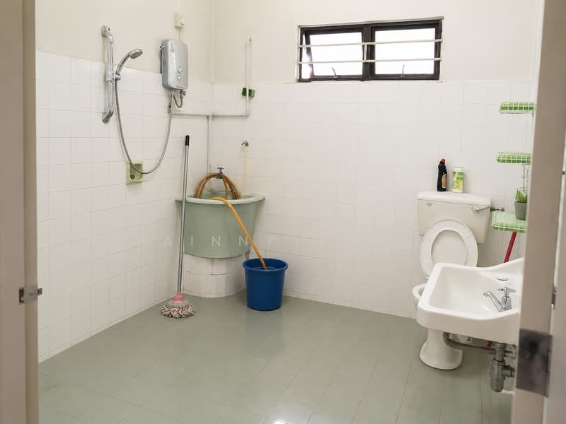 Rumah Berkembar untuk Dijual di Pulau Tikus (Penang) - Rainny Wong - Bathroom - PropertyGuru.com.my