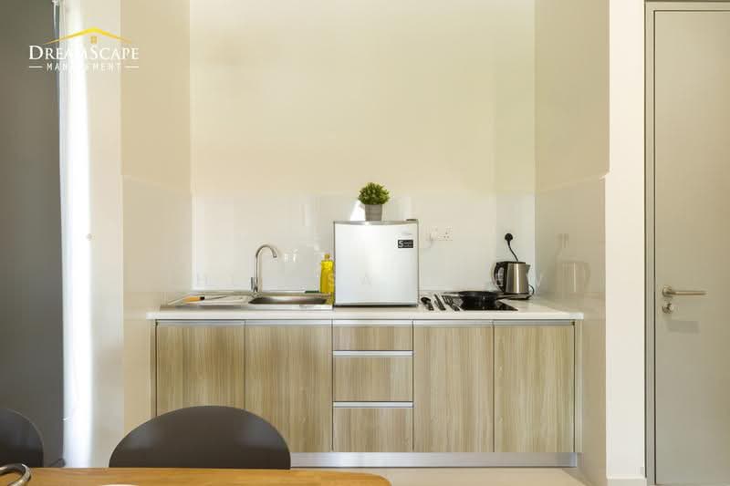 Service Residence for Sale at Core Soho Suite - Theresa Chew - Kitchen - PropertyGuru.com.my