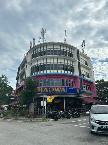 Shop for Rent in Bandar Seri Putra (Bangi) - Oscar Tan - Exterior - PropertyGuru.com.my