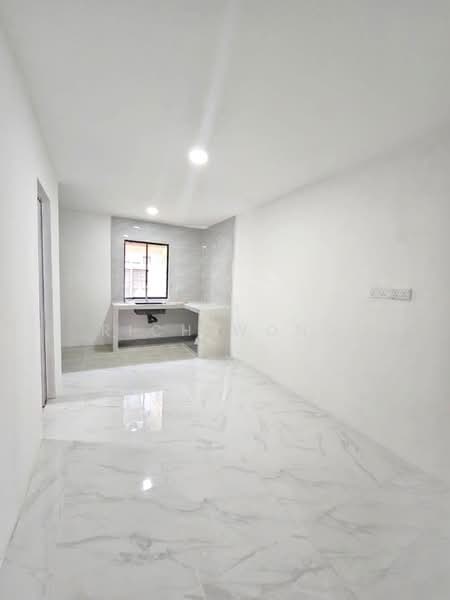 Rumah Teres 2 Tingkat untuk Dijual di Bandar Seri Alam (Masai) - Rich Wong - Kitchen - PropertyGuru.com.my