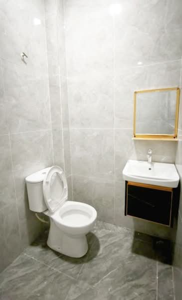 Rumah Teres 2 Tingkat untuk Dijual di Bandar Seri Alam (Masai) - Rich Wong - Bathroom - PropertyGuru.com.my