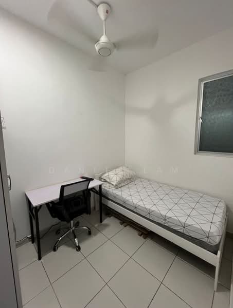 Servis Apartment untuk Disewa di The Zizz @ Damansara North - Daniel Lam - Bedroom - PropertyGuru.com.my