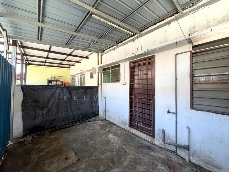 Rumah Teres 2 Tingkat untuk Dijual di Taman Sri Jaya (Teluk Intan) - Kelvin Foo - Exterior - PropertyGuru.com.my