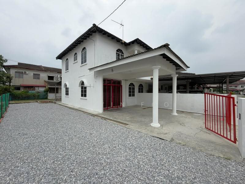 Rumah Teres 2-Tingkat untuk Dijual di Taman Sri Jaya (Teluk Intan) - Kelvin Foo - Exterior - PropertyGuru.com.my