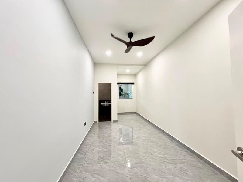 Rumah Berkembar untuk Dijual di Taman Gaya (Ulu Tiram) - Yik Tat - PropertyGuru.com.my