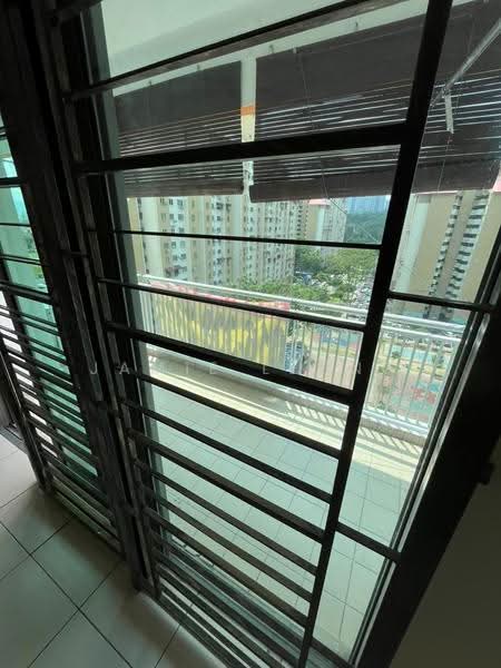 Kediaman Servis untuk Disewa di D'Alamanda - Jamie Leong - Balcony - PropertyGuru.com.my