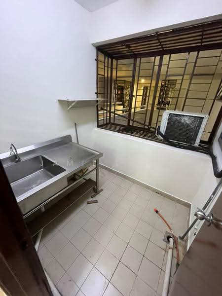 Kediaman Servis untuk Disewa di D'Alamanda - Jamie Leong - Kitchen - PropertyGuru.com.my