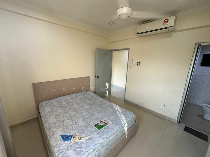 Kondominium untuk Dijual di Sri Hijau - Jayden Chik - Bedroom - PropertyGuru.com.my