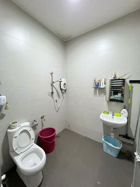 Rumah Teres 2 Tingkat untuk Dijual di Taman Bukit Maluri (Kepong) - Kim Meng Lew - Bathroom - PropertyGuru.com.my