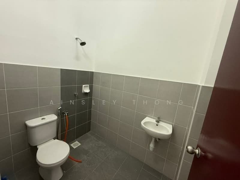 1-storey Terraced House for Sale in Chemor (Perak) - Ainsley Thong - Bathroom - PropertyGuru.com.my