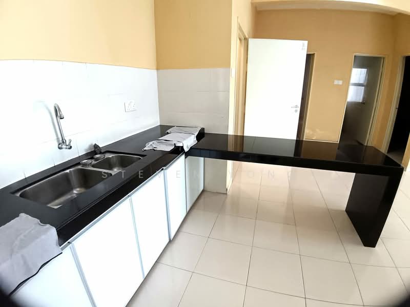 Kondominium untuk Dijual di The iResidence - Steven Yong - Kitchen - PropertyGuru.com.my