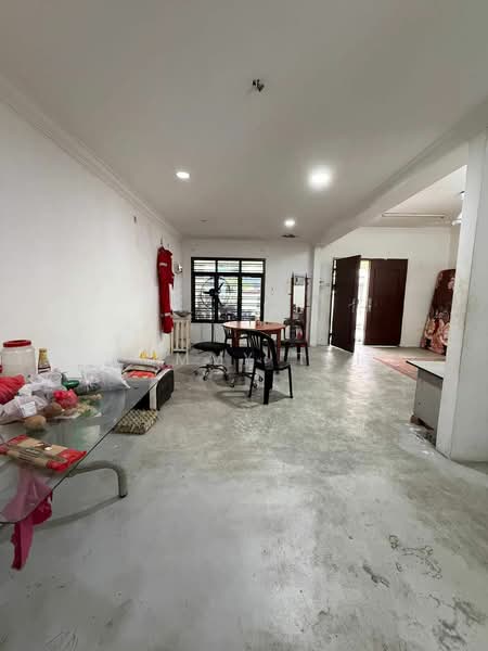 2-storey Terraced House for Sale in Taman Megah Ria (Masai) - Tommy Tai - Living Room - PropertyGuru.com.my