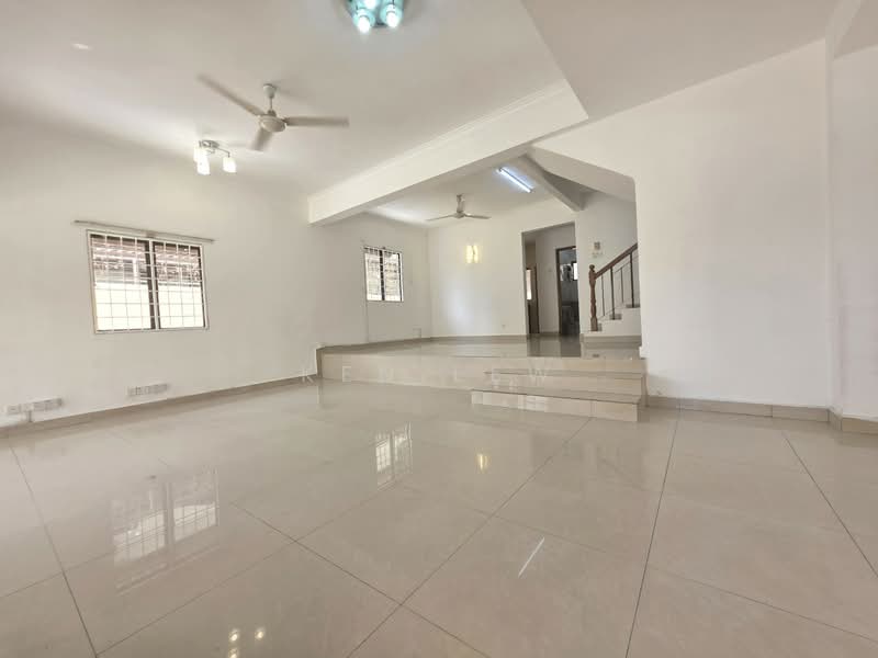 2-storey Terraced House for Rent in Taman Bukit Cheras (Cheras) - Ken Lew - Living Room - PropertyGuru.com.my