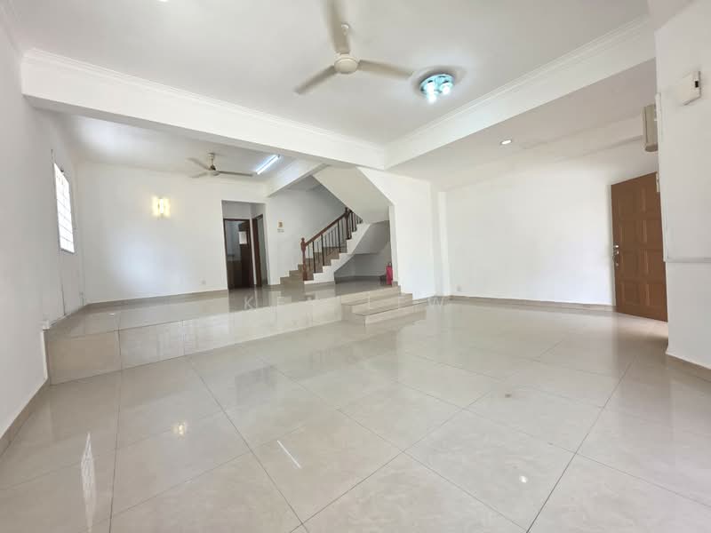 2-storey Terraced House for Rent in Taman Bukit Cheras (Cheras) - Ken Lew - Living Room - PropertyGuru.com.my