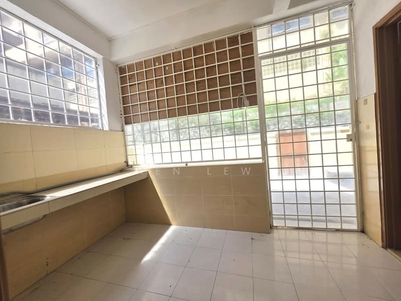 2-storey Terraced House for Rent in Taman Bukit Cheras (Cheras) - Ken Lew - Kitchen - PropertyGuru.com.my