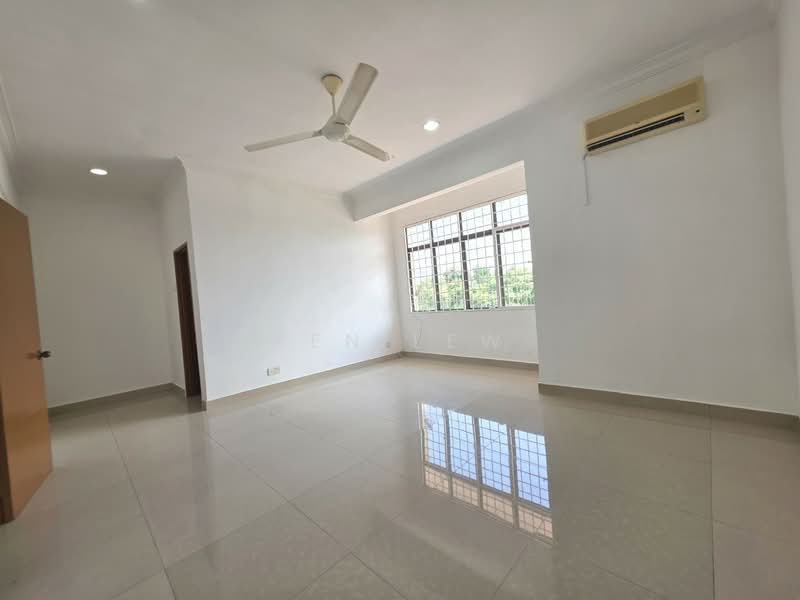 2-storey Terraced House for Rent in Taman Bukit Cheras (Cheras) - Ken Lew - Living Room - PropertyGuru.com.my