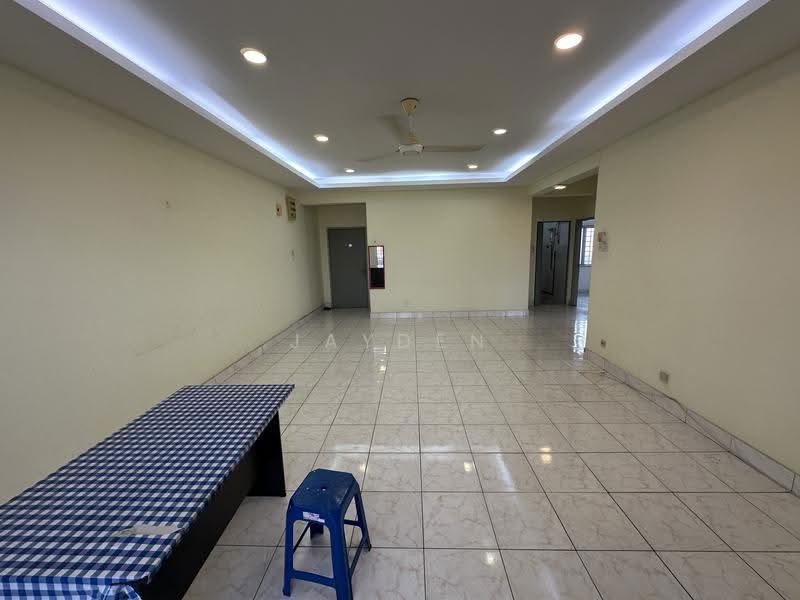 Kondominium untuk Disewa di Midah Ria Condominium - Jayden Chik - Living Room - PropertyGuru.com.my