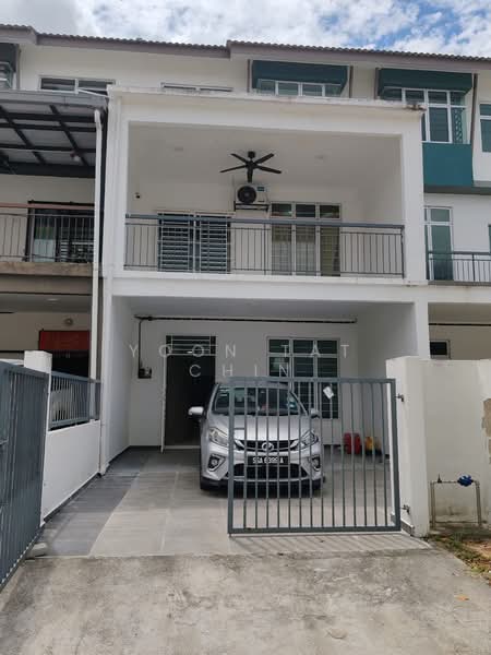 3-storey Terraced House for Sale in Taman Kundang Jaya (Rawang) - Yoon Tat Chin - Exterior - PropertyGuru.com.my