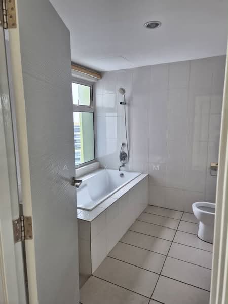 Condominium for Rent at The Latitude Condominium - Alex Lim - Bathroom - PropertyGuru.com.my
