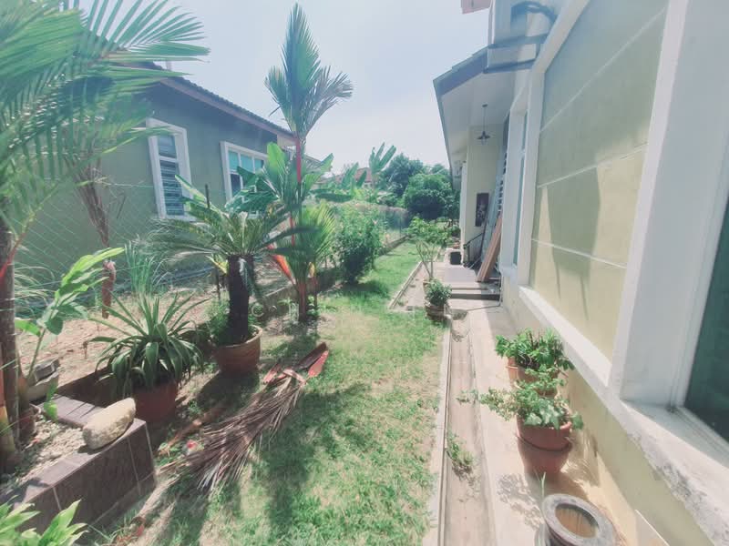 Bungalow for Sale in Taman Belimbing Setia (Durian Tunggal) - CHIN FN - Exterior - PropertyGuru.com.my
