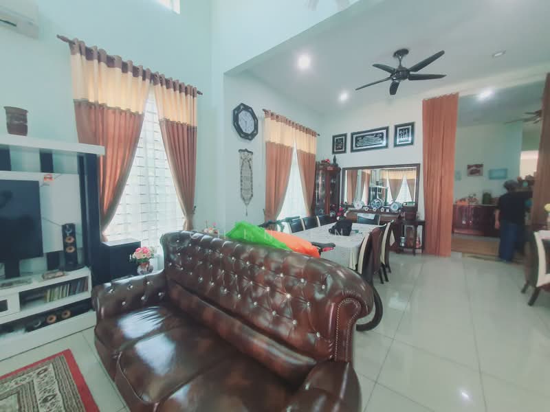 Bungalow for Sale in Taman Belimbing Setia (Durian Tunggal) - CHIN FN - Living Room - PropertyGuru.com.my